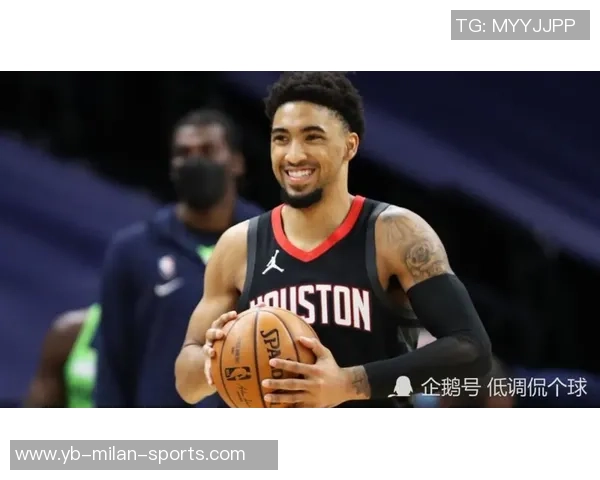 字母哥盛赞罗林斯自信心提升未来必将成为球队的重要一员